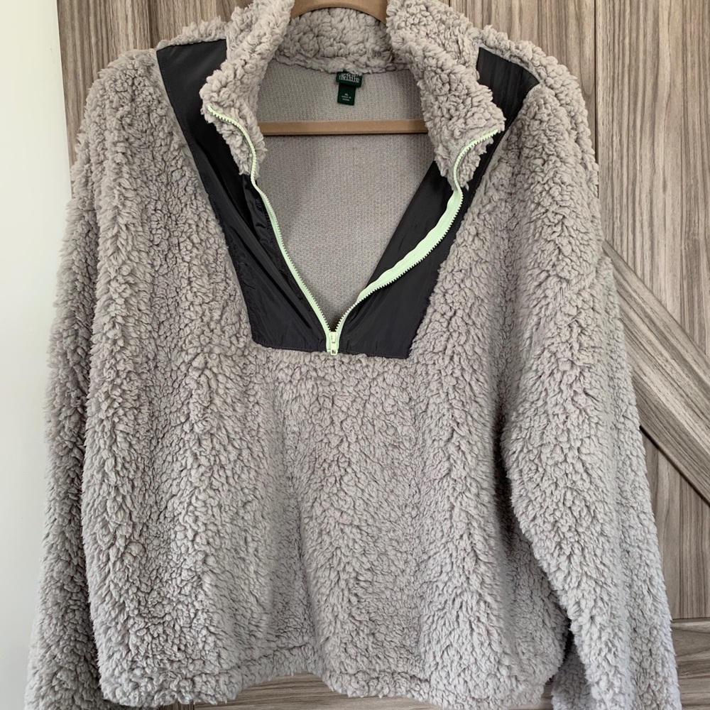 Womans half zip Sherpa sweatshirt